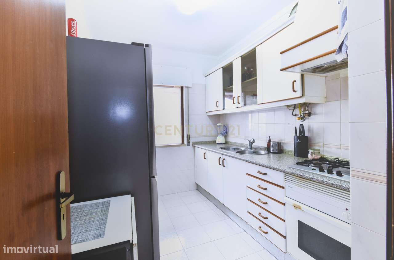 APARTAMENTO T1 - RINCHOA, RIO DE MOURO-5