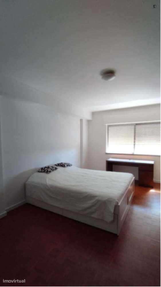 Quarto - localizado em Linda-a-Velha Lisbon - Grande imagem: 4/4