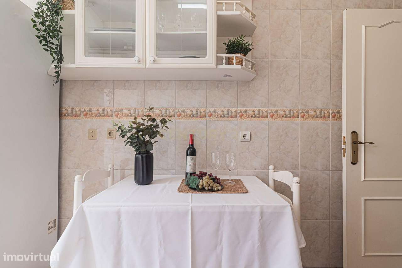 Apartamento T2 em Cacém, Sintra - Oportunidade Única-16