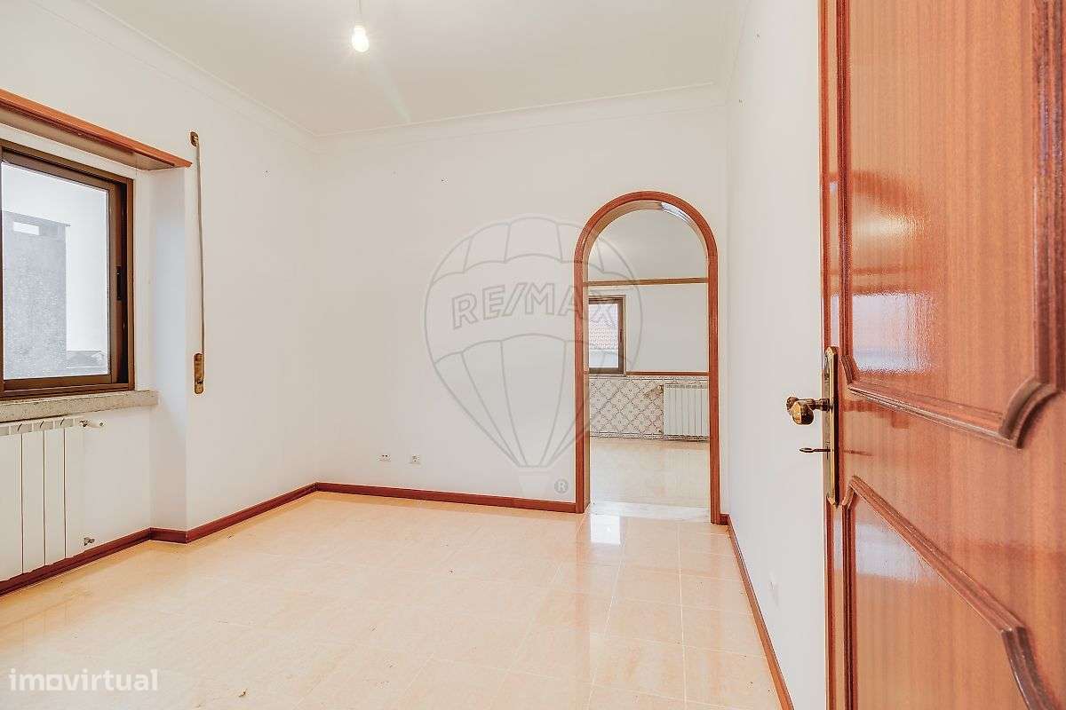 Moradia T8 para venda-22