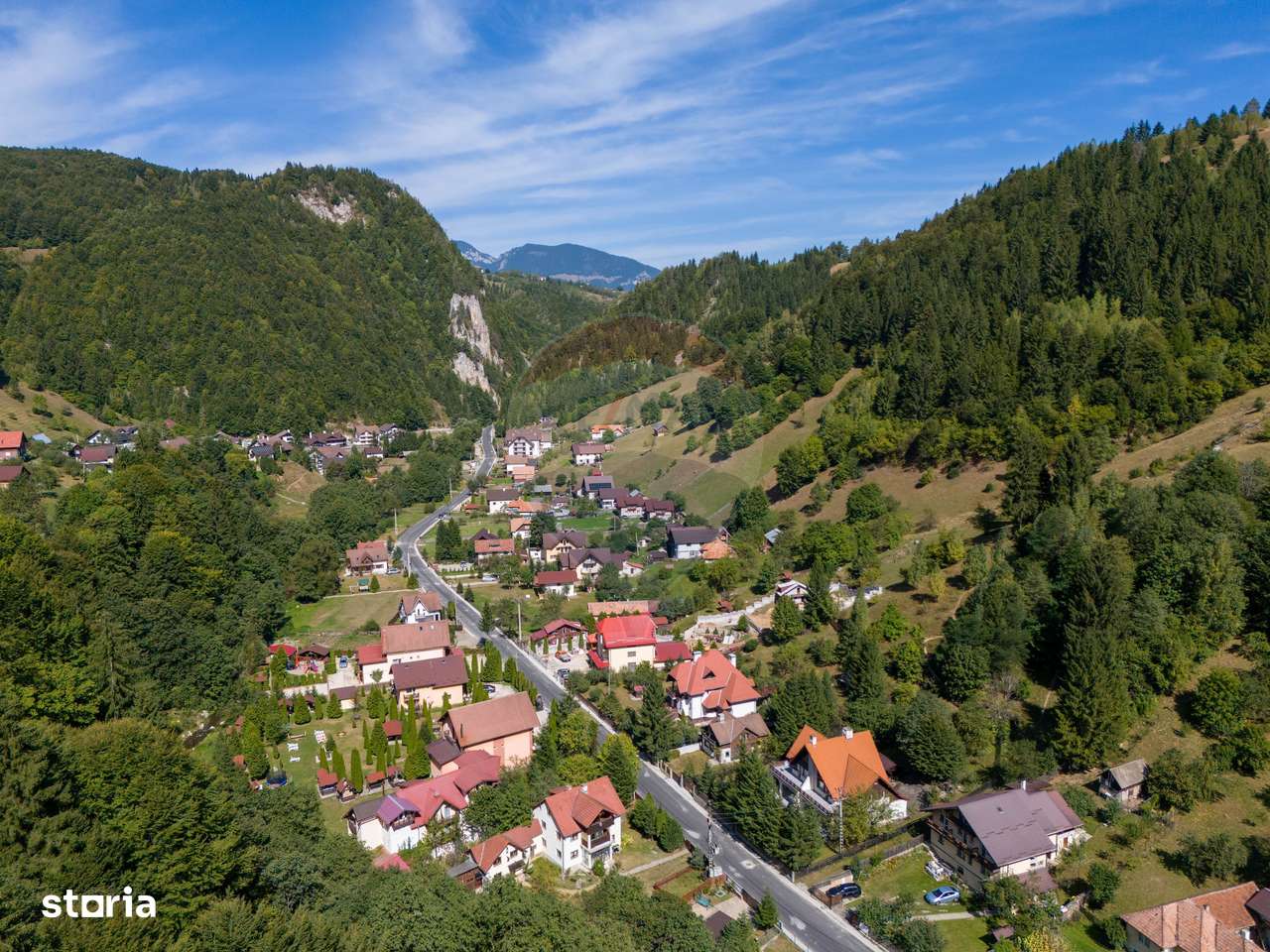 Vilă cu 8 Camere, Sală de Fitness și Saună in Moieciu Comision 0% - Imagine principală: 4/20