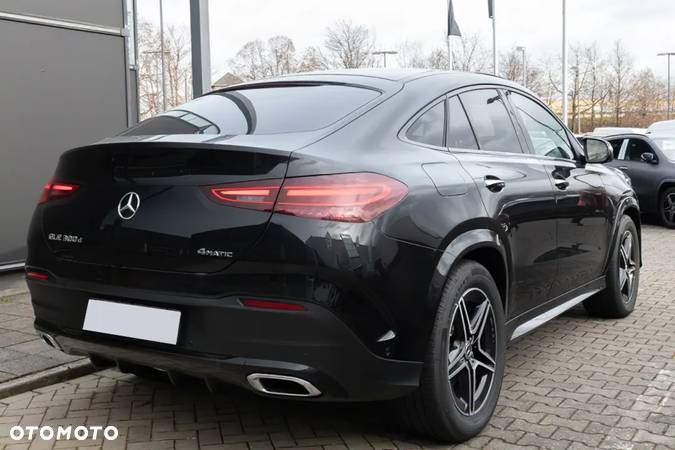 Mercedes-Benz GLE Coupe 300 d mHEV 4-Matic AMG Line - 2