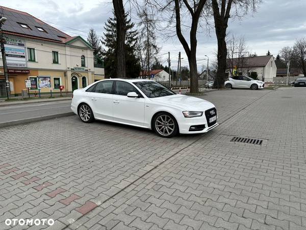 Audi A4 2.0 TFSI quattro S tronic S line Sportpaket - 1