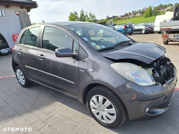 TOYOTA YARIS 2 II P9 EUROPA 2005- SIEDZENIA FOTELE KANAPA TYŁ FOTEL 5D - 6