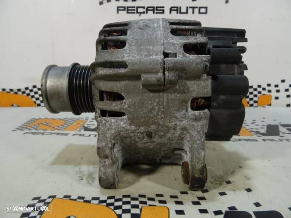 Alternador Volkswagen Polo (6R1, 6C1)  04E 903 015 / 04E903015 / 27155 - 2