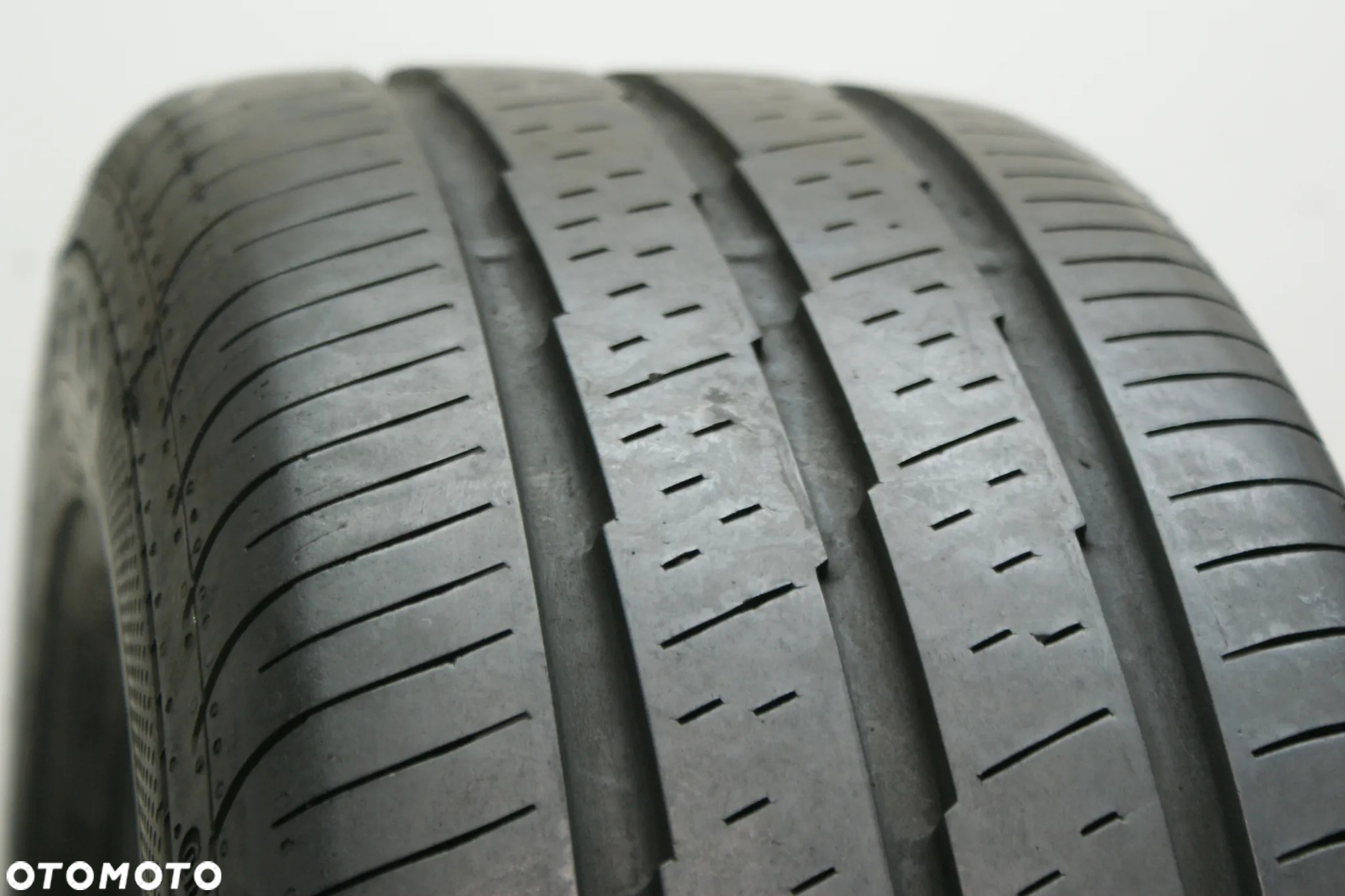 235/65R16C CONTINENTAL VANCO ECO  6,3mm - 2