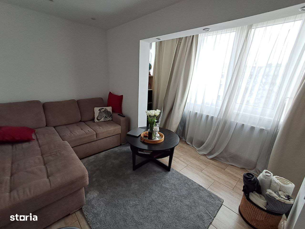 Apartament generos - Imagine principală: 3/8