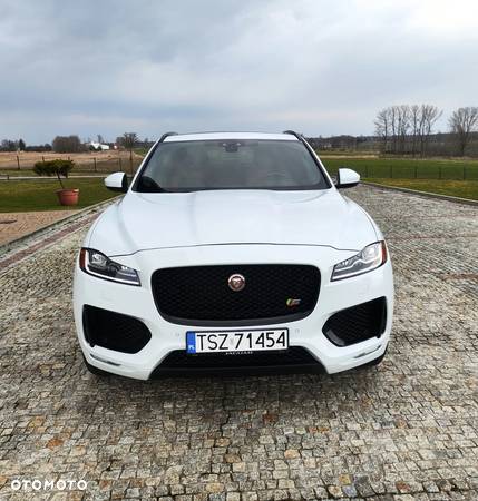 Jaguar F-Pace S AWD - 23