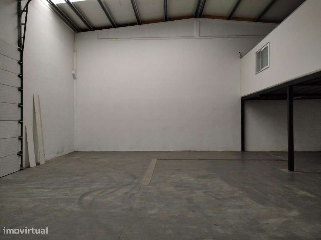 Armazém para arrendar em Sintra, perto de Terrugem - Grande imagem: 5/25