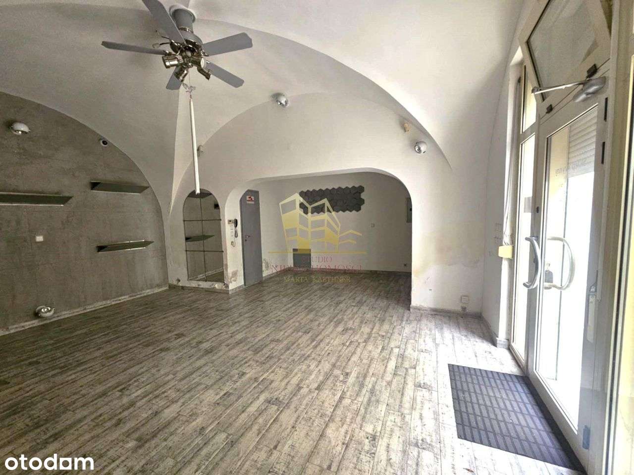 Lokal usługowy w Dzierżoniowie/Rynek 37m2 - Pełny obrazek: 4/17