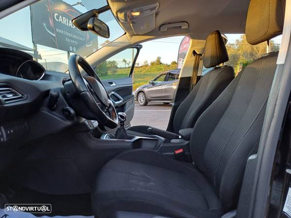 Peugeot 308 SW - 32