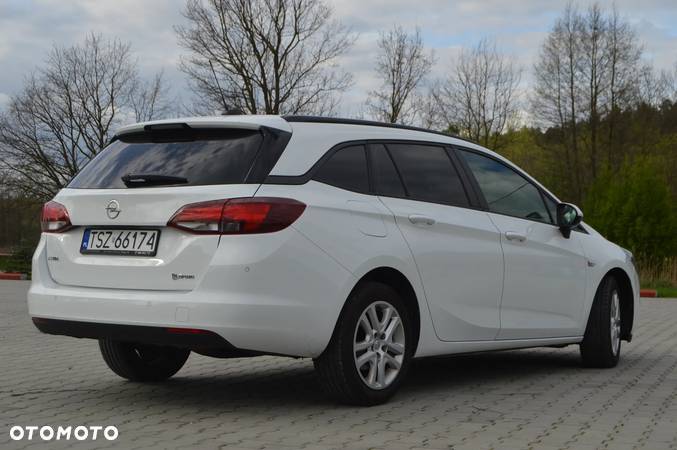 Opel Astra 1.6 CDTI Sports Tourer Active - 10