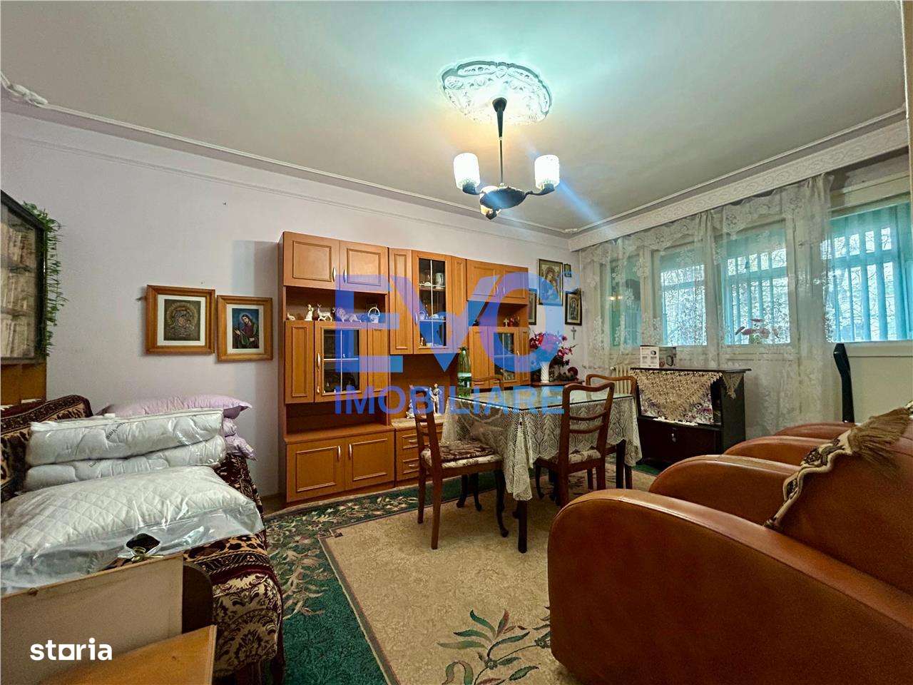 APARTAMENT 2 CAMERE DE VANZARE, ETAJUL 1, PODU ROS-9