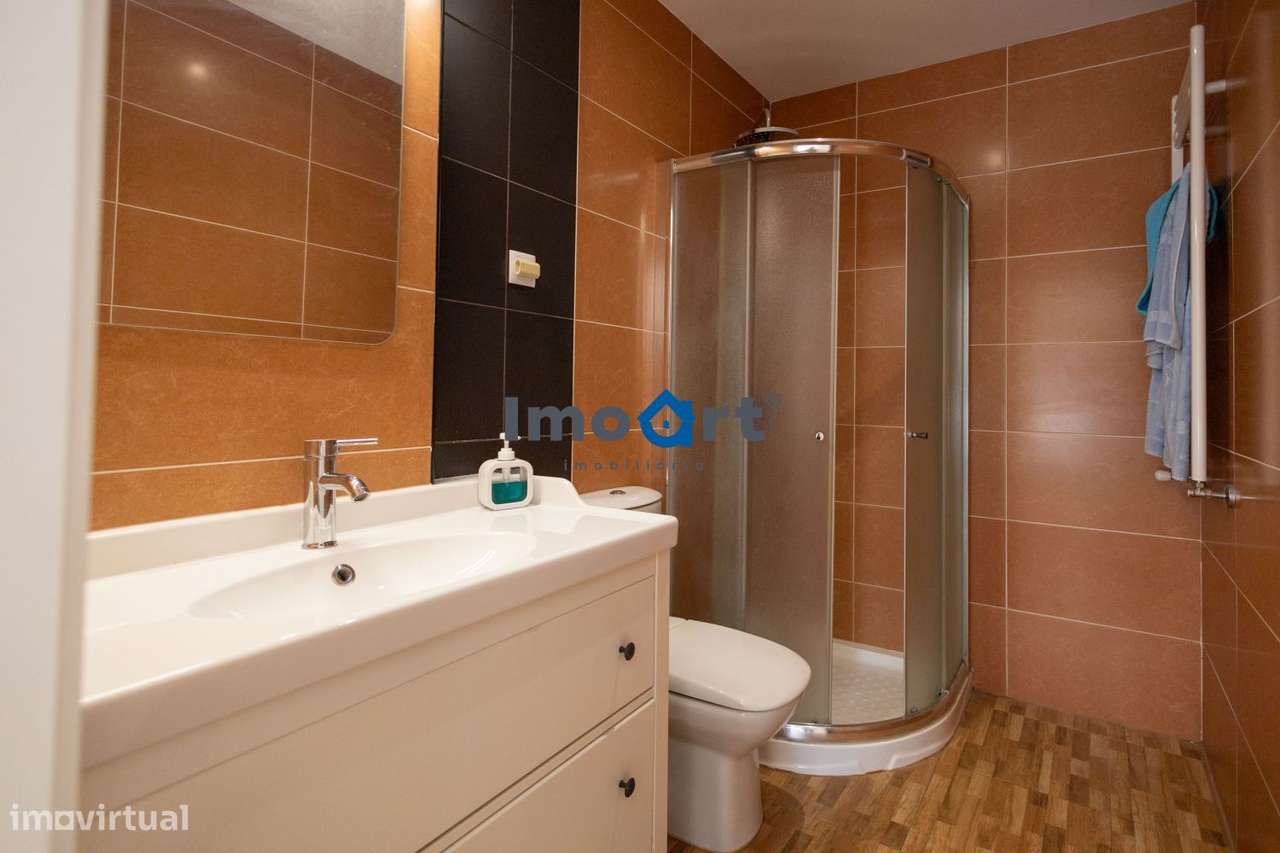 T2 RENOVADO COM VARANDA EXCECIONAL NA PRELADA !-40