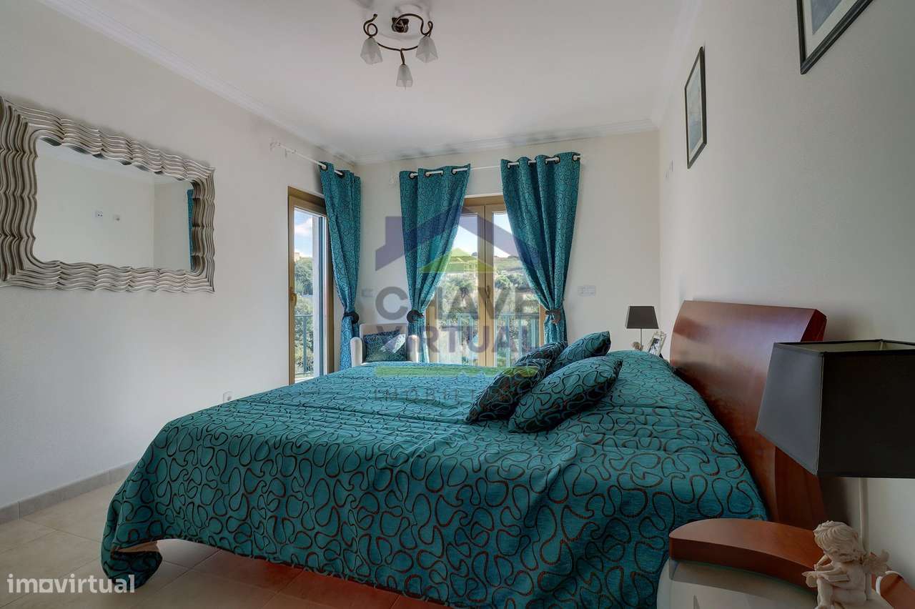 Apartamento T3 com Garagem e Arrecadação - Centro Lourinhã-13