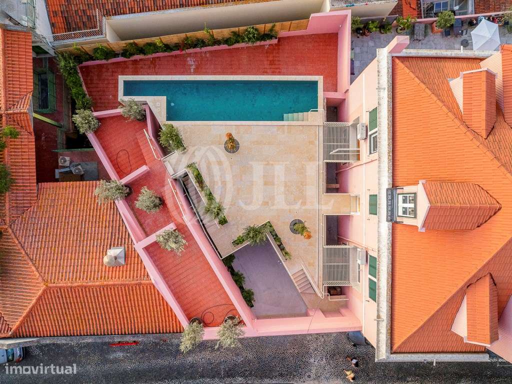 Apartamento T3+2 com jardim, em pleno Castelo, Lisboa-59