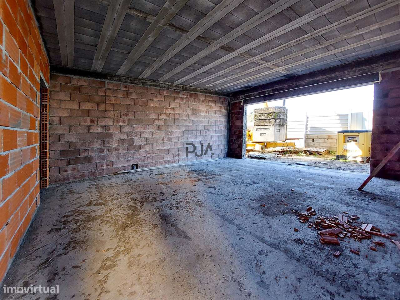 Moradia Geminada T3 em Fragosela, Viseu-7