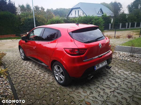 Renault Clio - 20