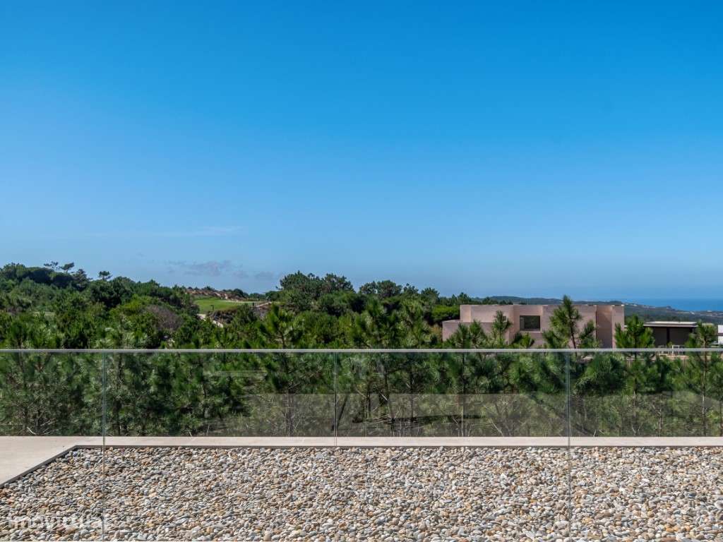 Moradia T4 com Piscina, Jardim e Vista deslumbrante sobre o Mar-33