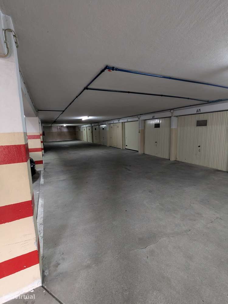 Garagem fechada - Vila Nova de Gaia - Grande imagem: 3/4