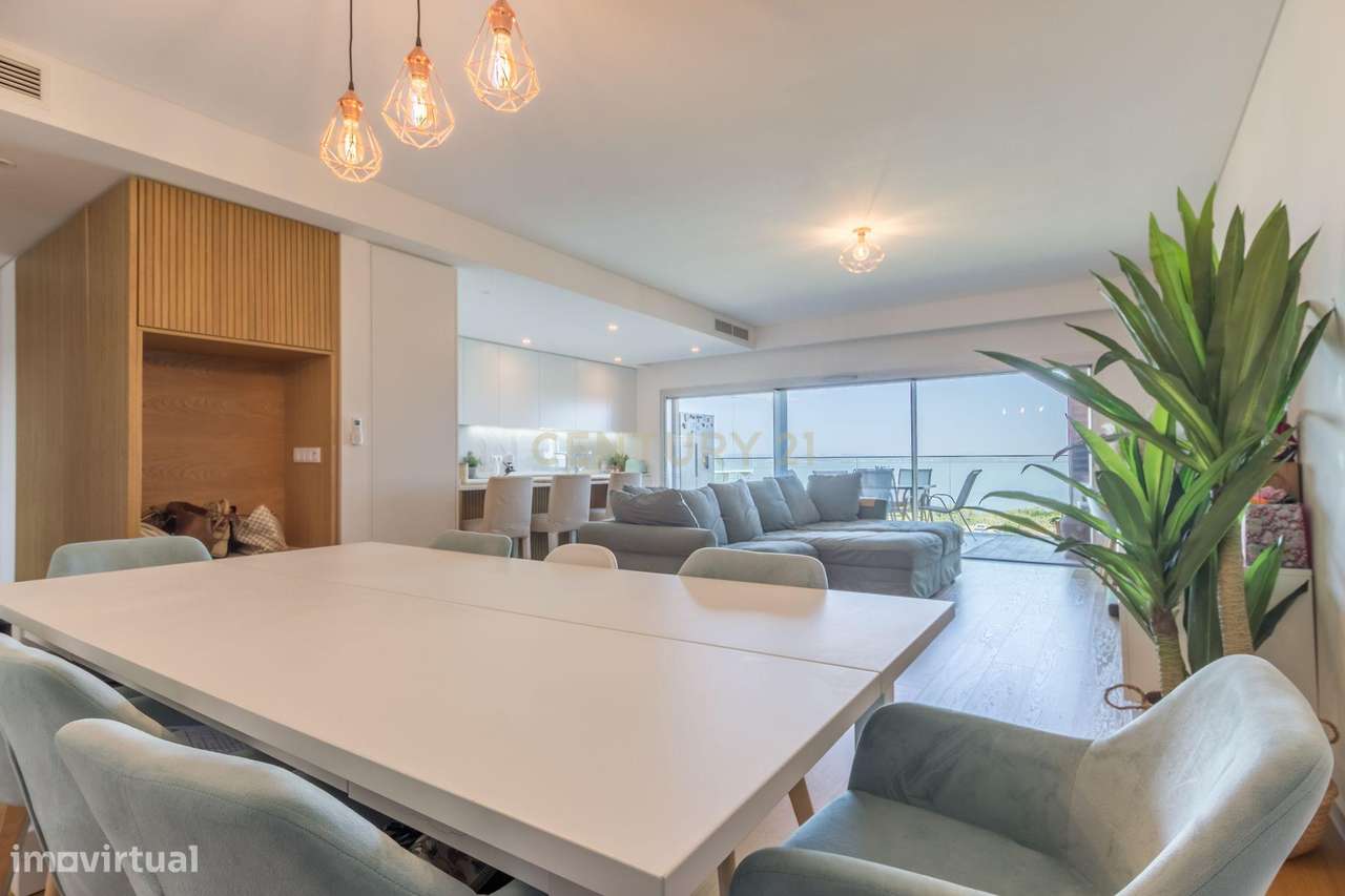 T4 em Condomínio Fechado com Vista Rio - Alcochete-20