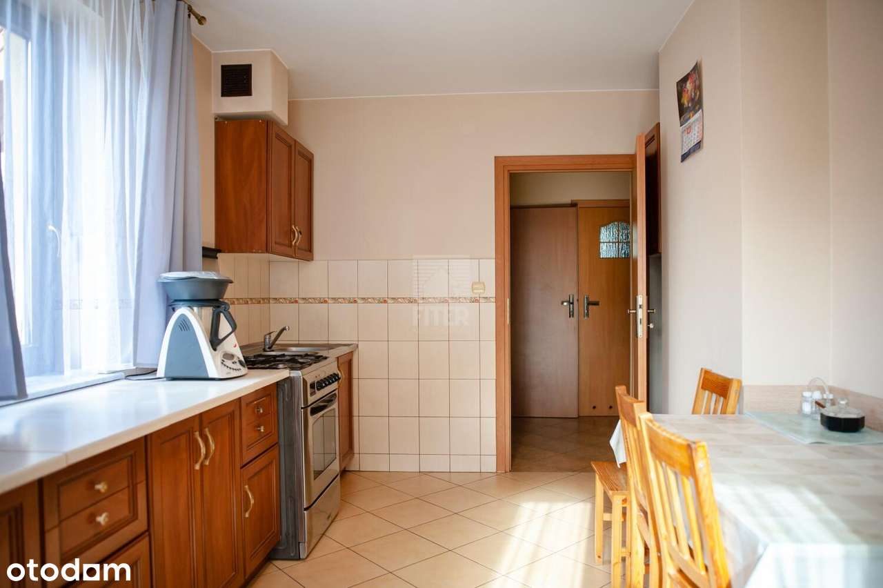 dom I Brzesko, ul. Sikorskiego I do wejścia-4