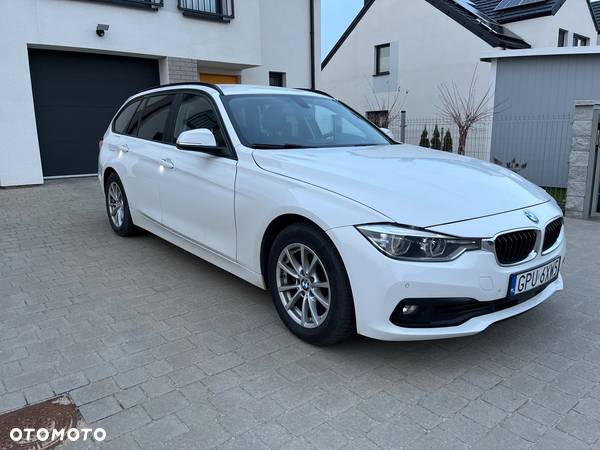 BMW Seria 3 320d Touring - 1