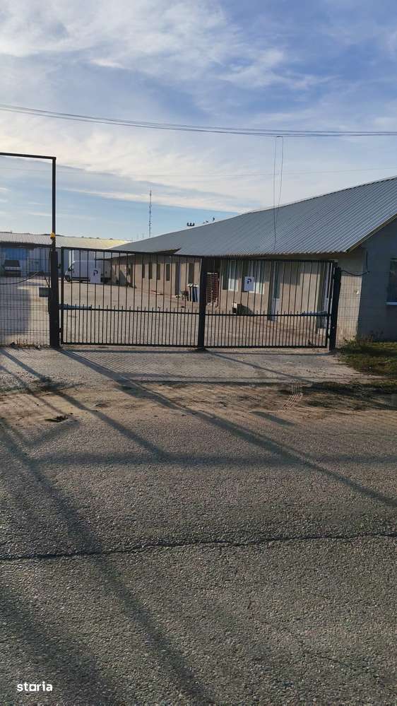 Spatii comerciale de închiriat - Imagine principală: 2/3