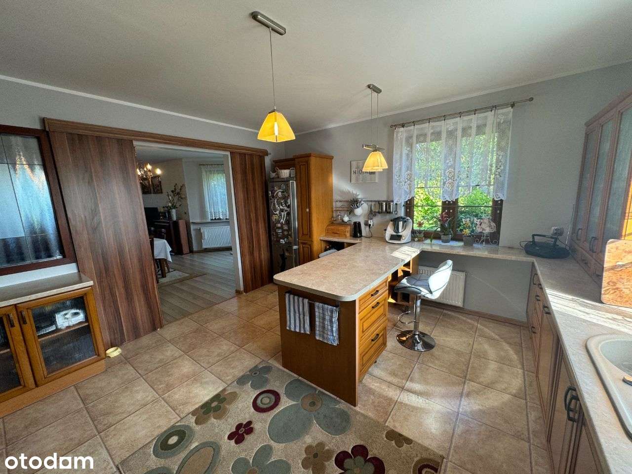 Przestronny dom jednorodzinny z garażem!-8