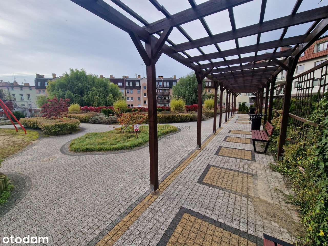 2 pokojowe mieszkanie z balkonem w nowym budynku przy parku Zdrojowym-8