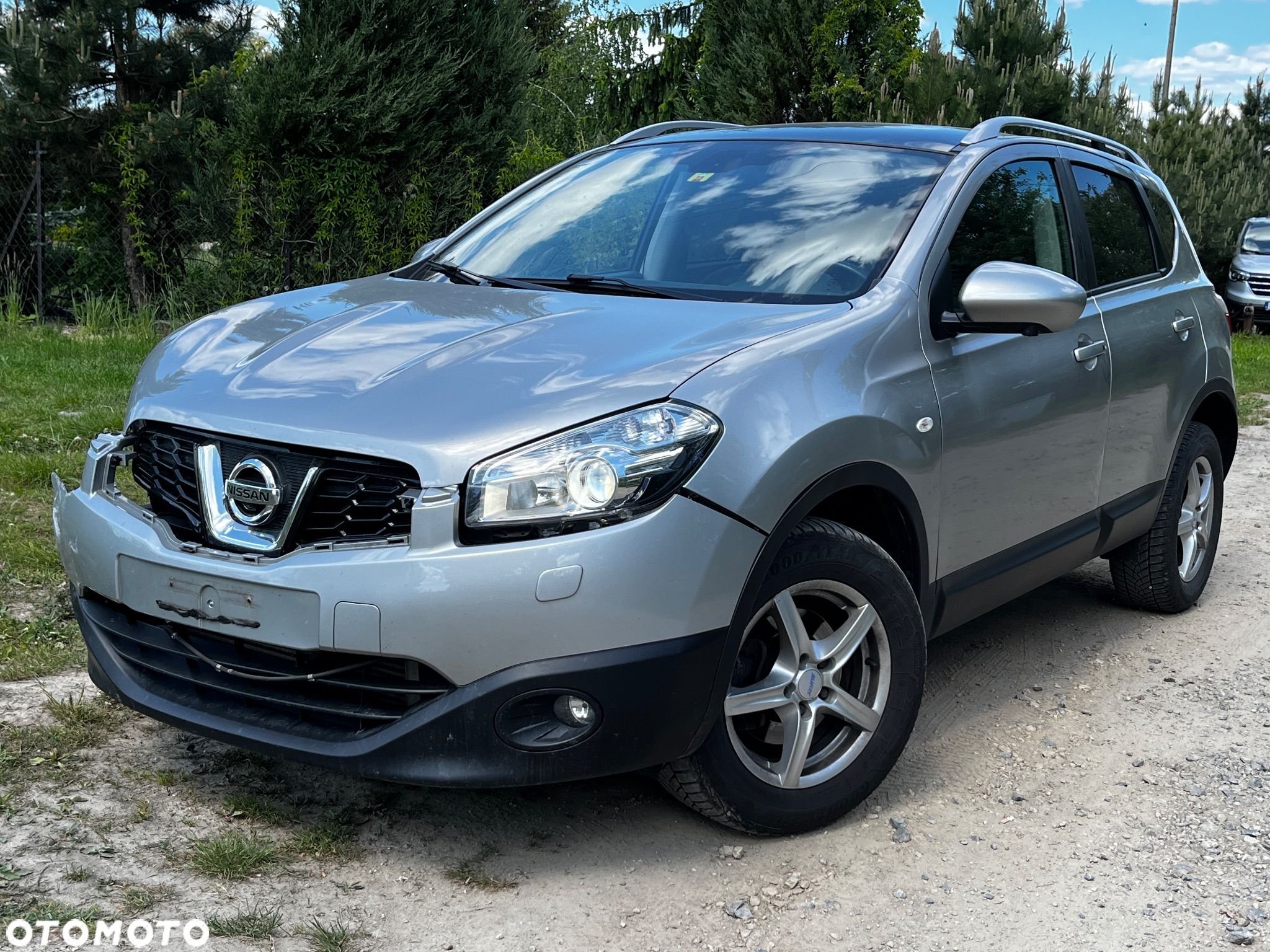 Nissan Qashqai 2.0 dCi 4 x 4 DPF 360 - 1