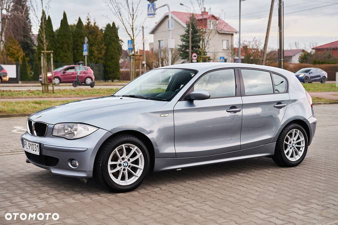 BMW Seria 1 116i - 6