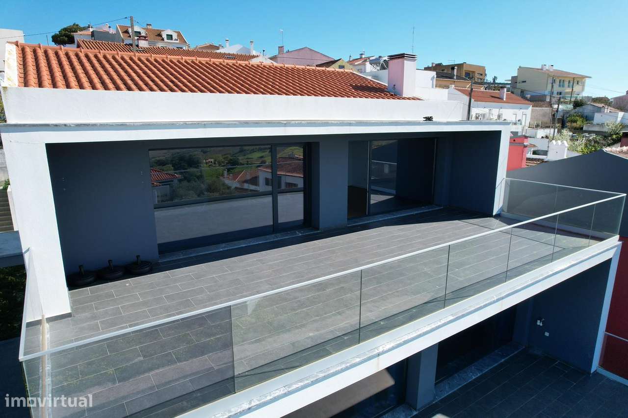 Moradia T4 no Varatojo – Torres Vedras | Terraço panorâmico e garagem-15