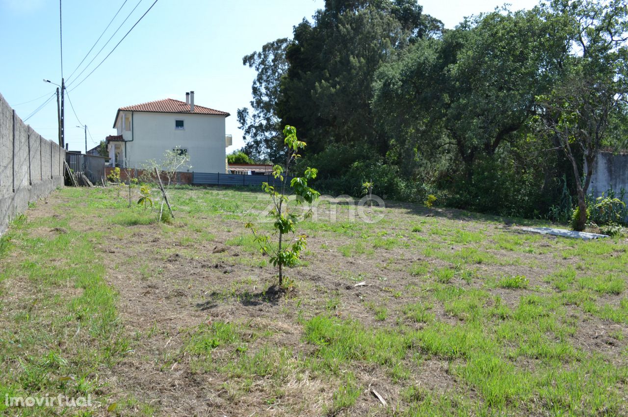 Terreno rústico com 885m2