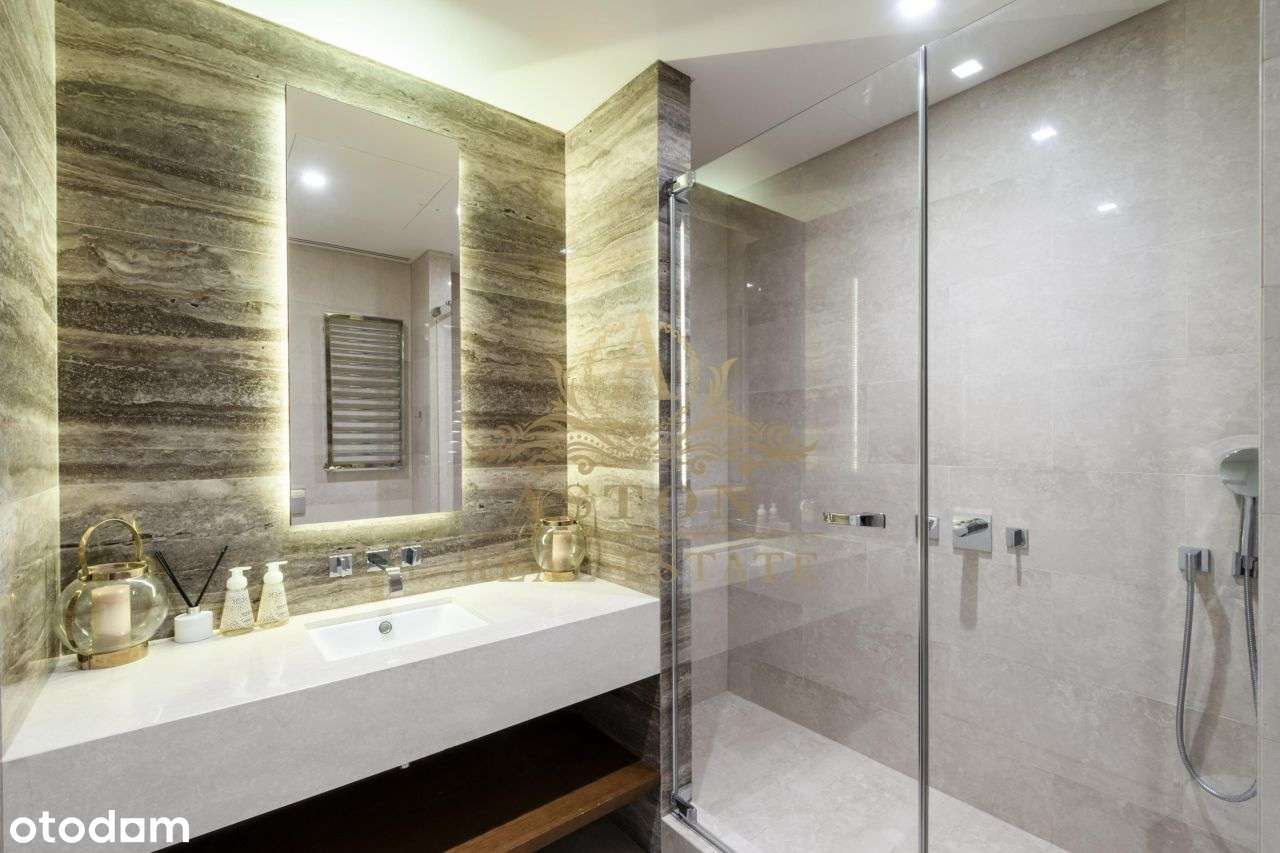 Spektakularny narożny apartament z widokiem na Pki-9