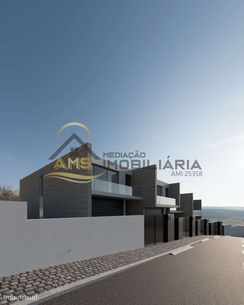 TERRENO DE CONSTRUÇÃO PARA 3 MORADIAS EM BANDA - Grande imagem: 3/15