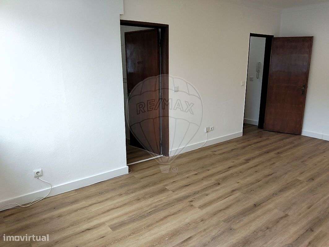 Apartamento T1 para venda - Grande imagem: 2/23
