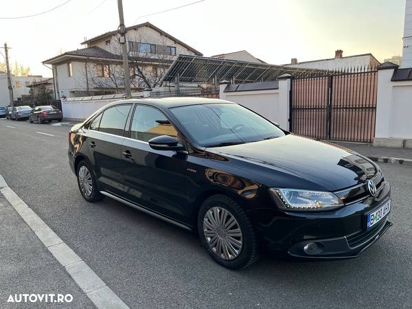 Volkswagen Jetta 1.4 Hybrid DSG - 3