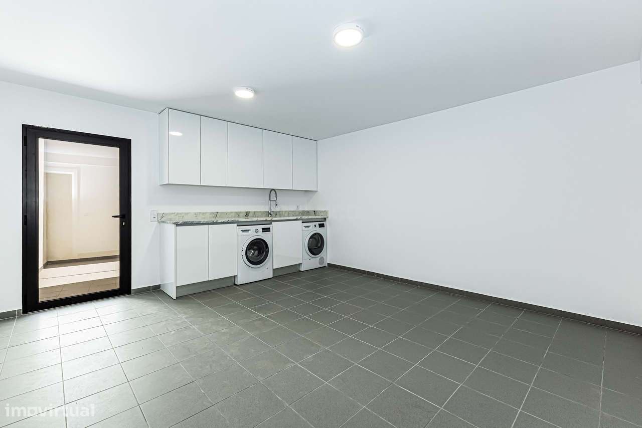 Moradia T3 com piscina e garagem - Mexilhoeira Grande-41