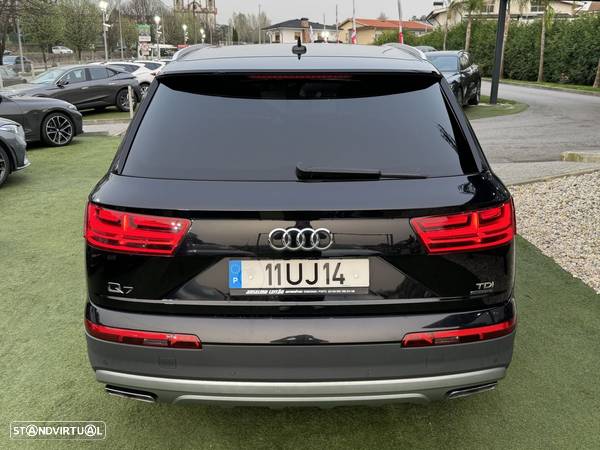 Audi Q7 3.0 TDi quattro S-line Tiptronic 7L - 14