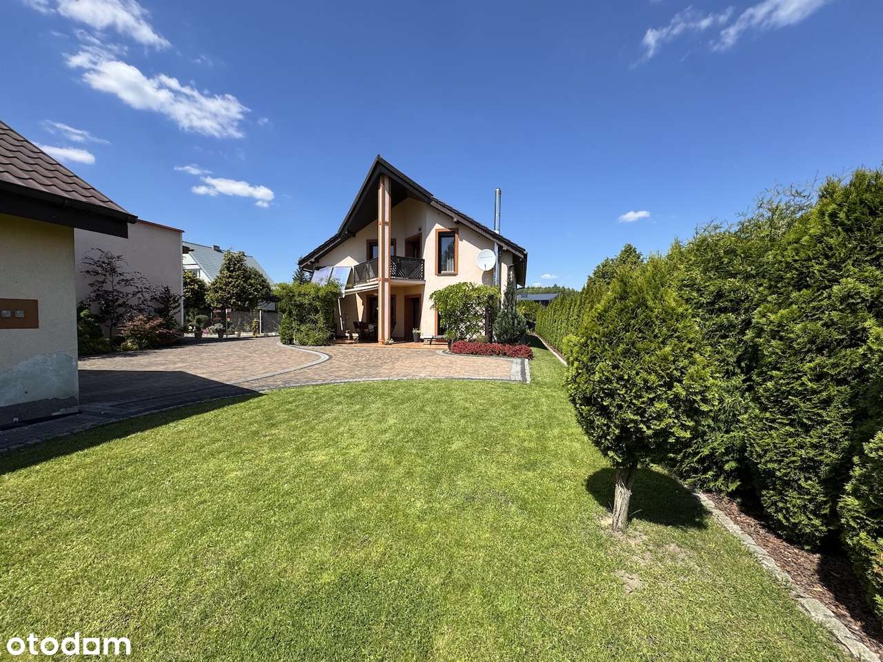 Wejdź i zamieszkaj. Uff... Jestem u siebie.-18