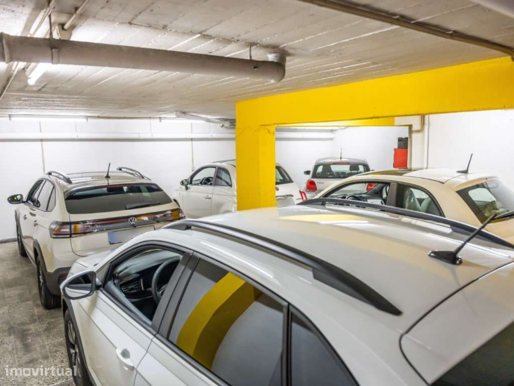 Garagem com 140m2 em Massamá Norte - Grande imagem: 5/12