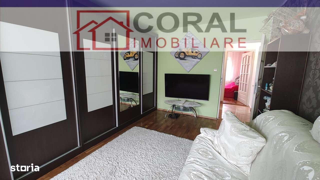 De vanzare apartament 3 camere, Al. Pescarilor-0