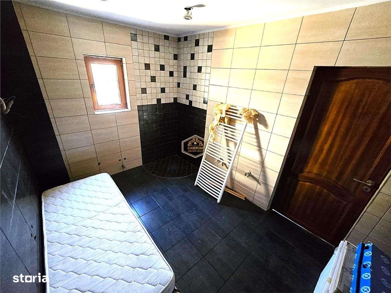 Video|Casa spatioasa cu 4 dormitoare + garaj si anexe | Teren 1.000 mp-13