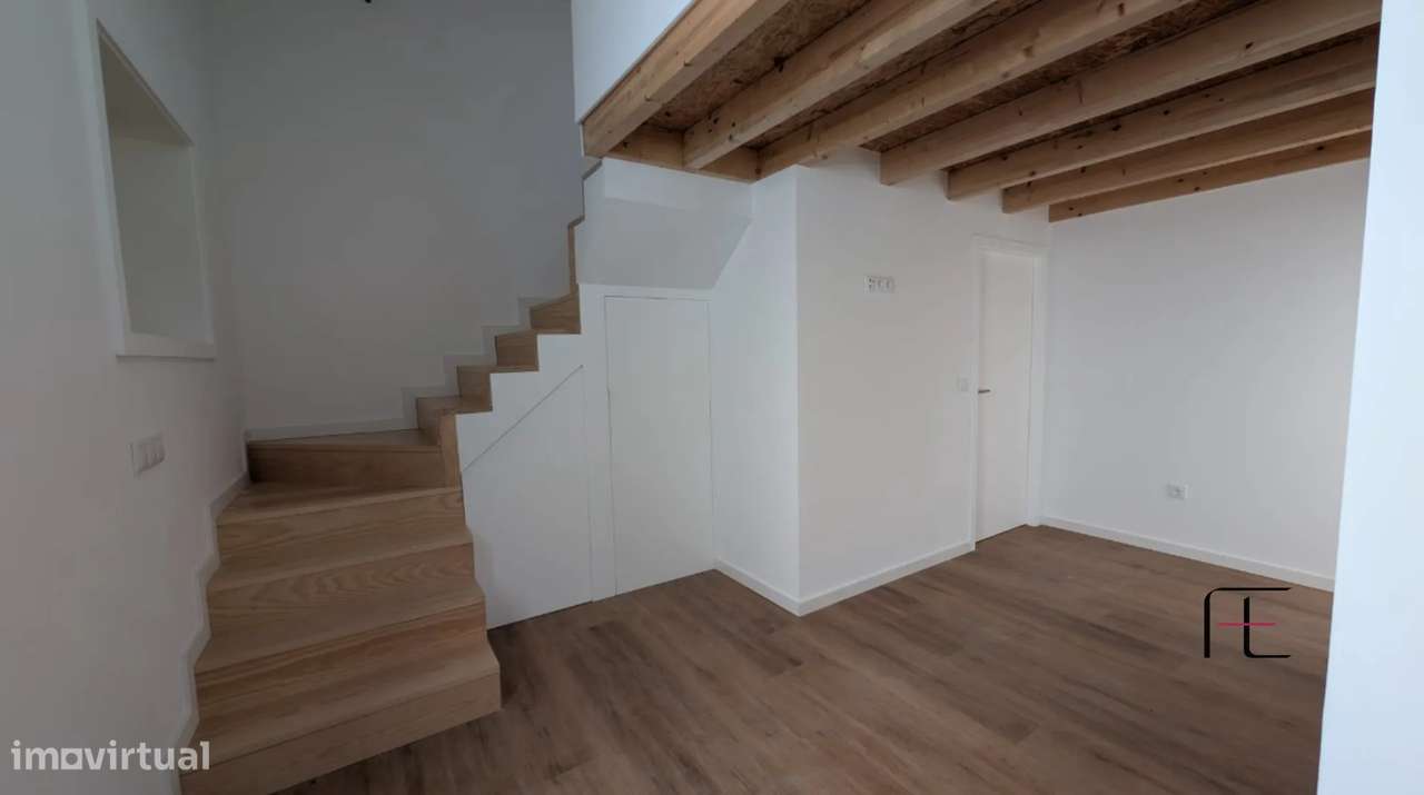 Moradia em Banda T1, Porto, Porto-5