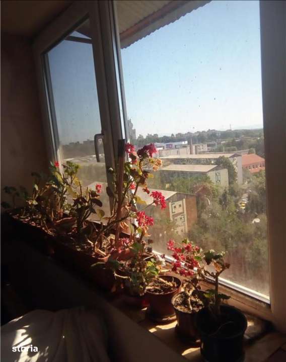 Apartament cu 2 camere , semidecomandat, etaj X din X, Neajlov, M 14. - Imagine principală: 3/8