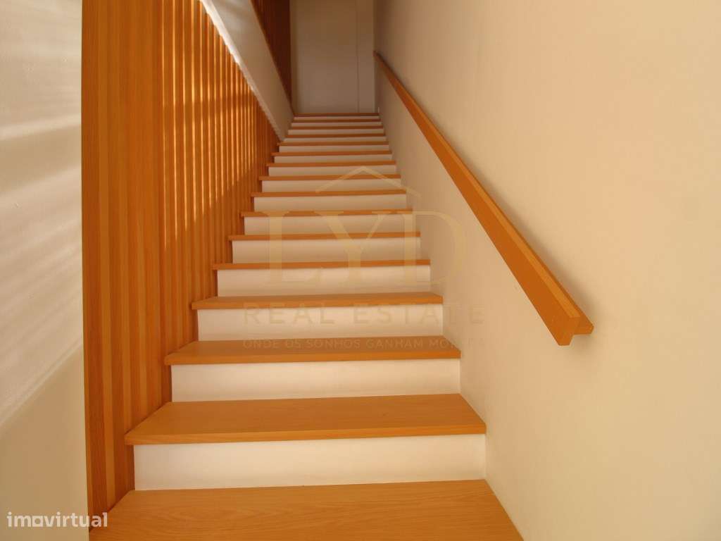 Moradia T3 + 1 Recezinhos (S.Mamede)-7