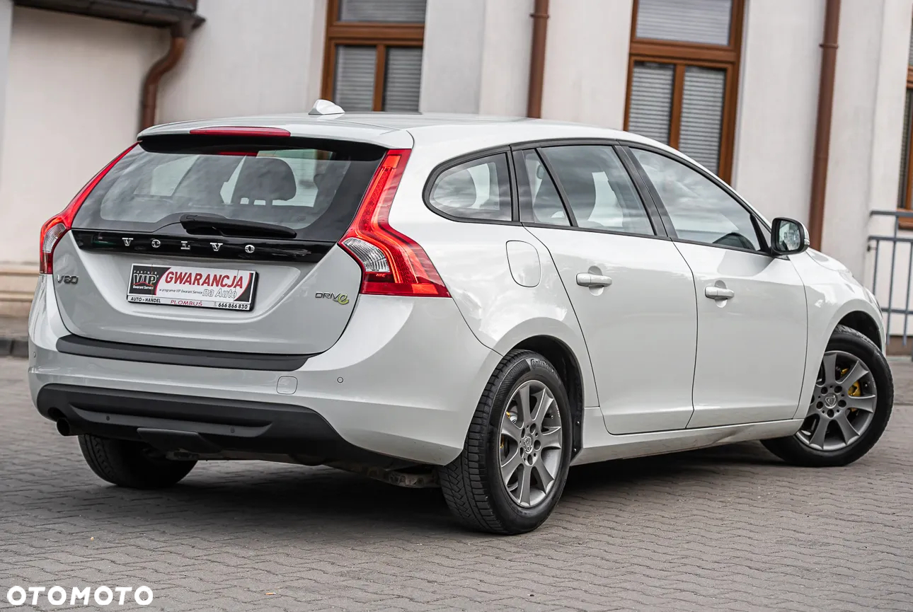 Volvo V60 DRIVe - 14