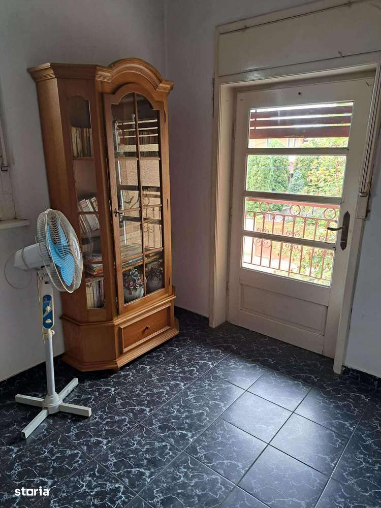 Casa cu 5 camere de vanzare , 14 MAI , 128.000 euro neg.-5