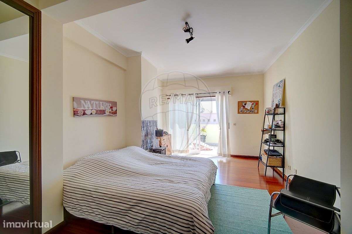 Apartamento T4 para venda-24